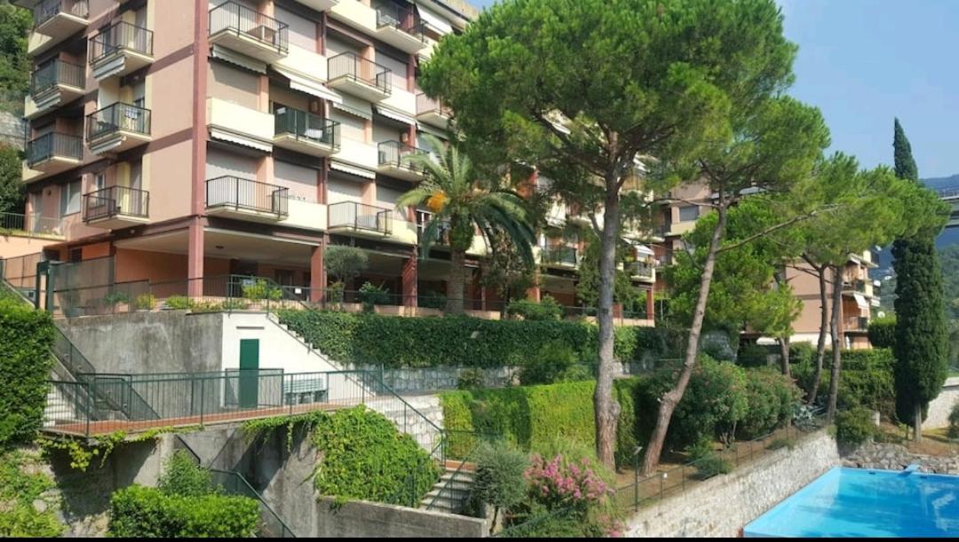 Camera Privata Nell'Appartamento In Zona Residenziale Con 2 Piscine 라팔로 외부 사진