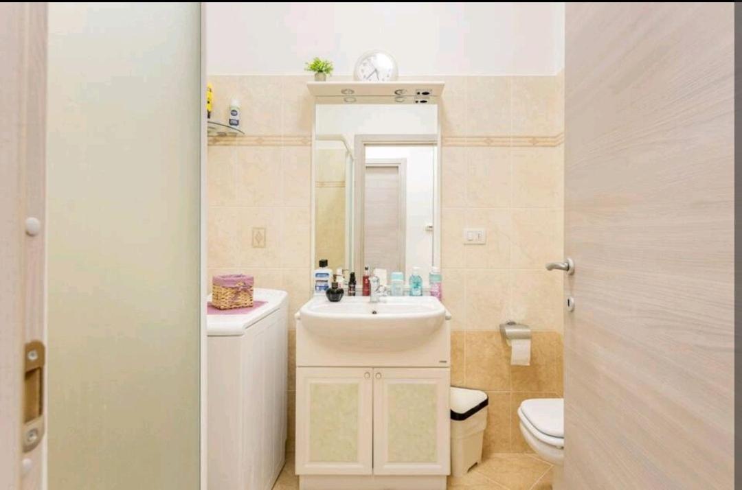 Camera Privata Nell'Appartamento In Zona Residenziale Con 2 Piscine 라팔로 외부 사진