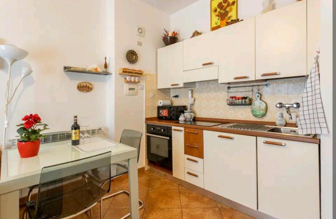 Camera Privata Nell'Appartamento In Zona Residenziale Con 2 Piscine 라팔로 외부 사진