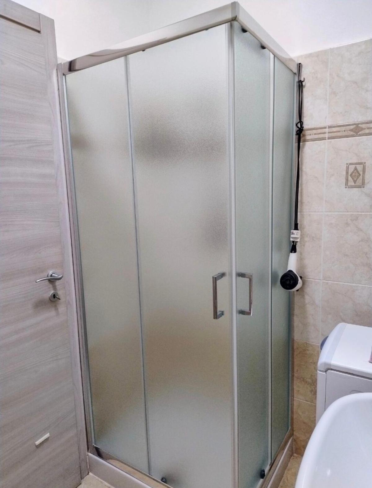 Camera Privata Nell'Appartamento In Zona Residenziale Con 2 Piscine 라팔로 외부 사진